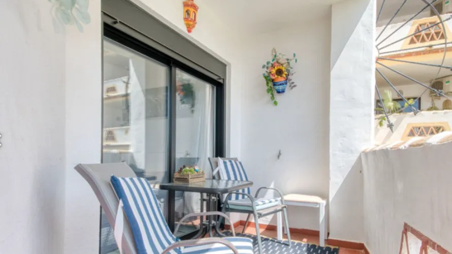 Apartamento de 2 dormitorios en Mijas Costa, Spain No. 763 № 19