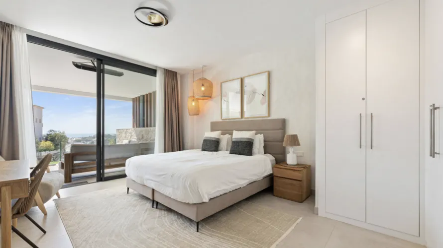 Apartamento de 3 dormitorios en Marbella, Spain No. 530 № 15