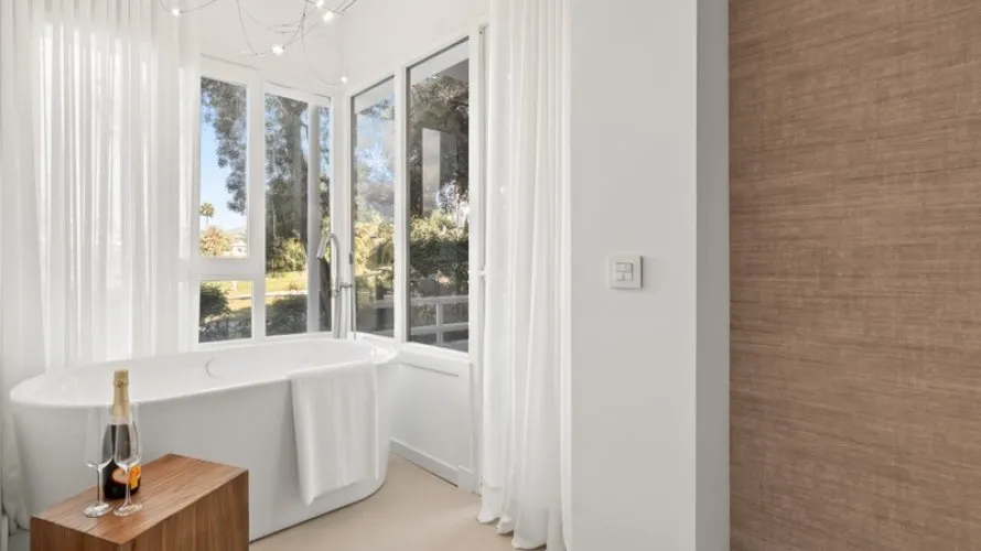 Apartamento de 3 dormitorios en Nueva Andalucía, Spain No. 726 № 1