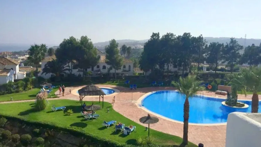 Apartamento de 2 dormitorios en Manilva, Spain No. 560 № 12