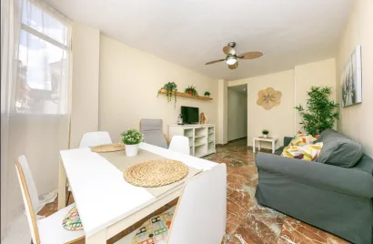 Apartamento de 2 dormitorios en Fuengirola, Spain No. 461