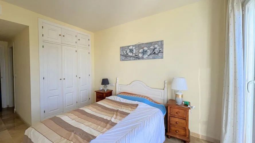 Apartamento de 2 dormitorios en Manilva, Spain No. 561 № 12