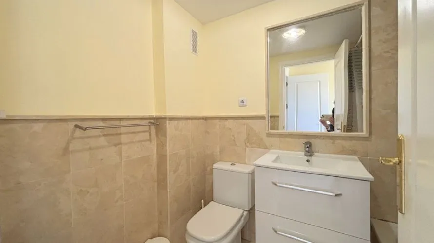 Apartamento de 2 dormitorios en Manilva, Spain No. 561 № 10