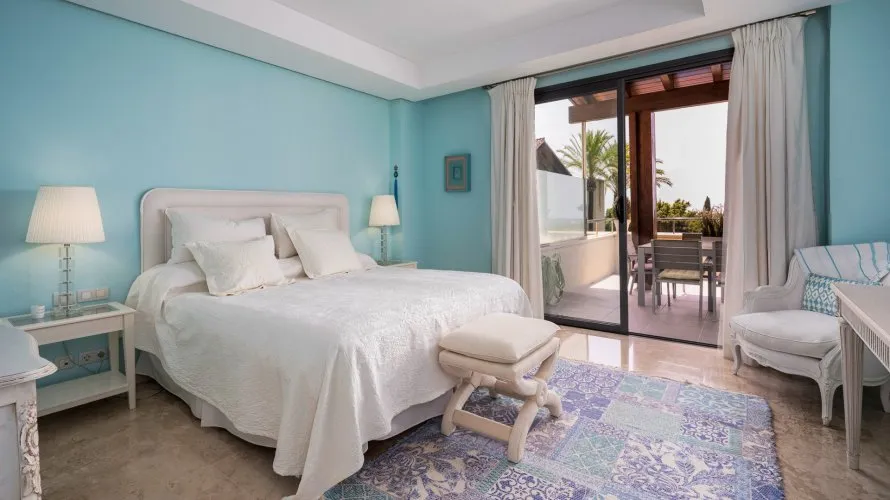 Apartamento de 3 dormitorios en Marbella, Spain No. 345 № 7