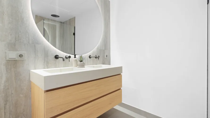 Apartamento de 3 dormitorios en Marbella, Spain No. 454 № 16