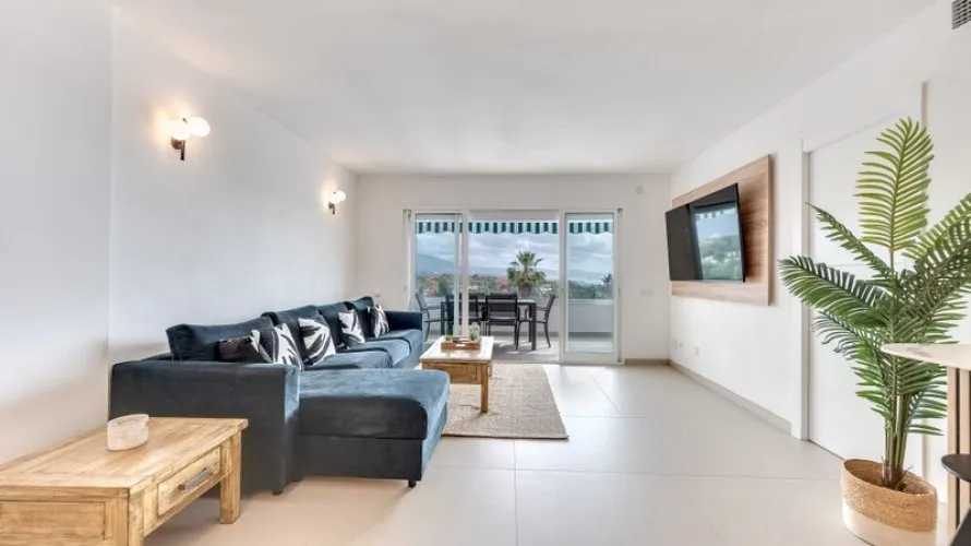 Apartamento de 3 dormitorios en Nueva Andalucía, Spain No. 795 № 8