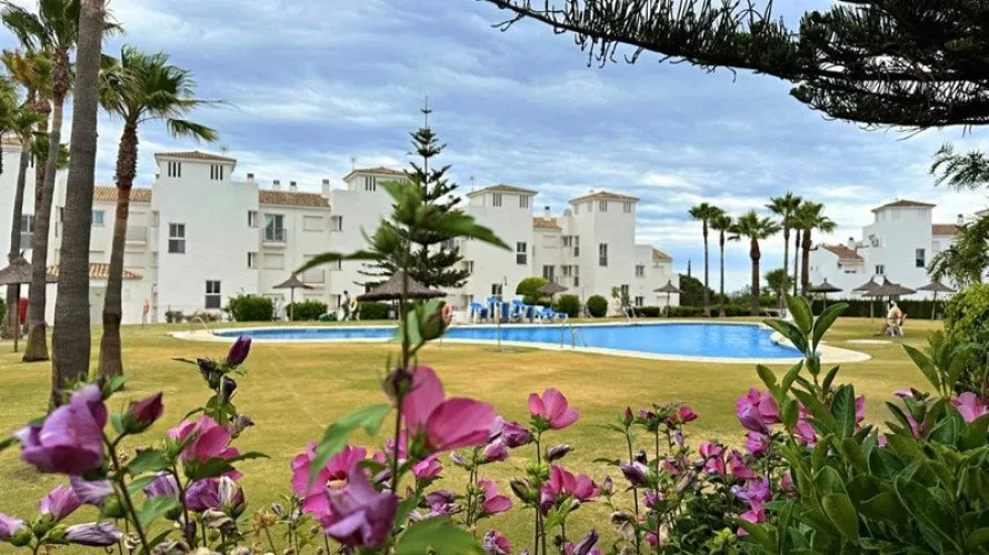 Apartamento de 2 dormitorios en Manilva, Spain No. 561 № 16