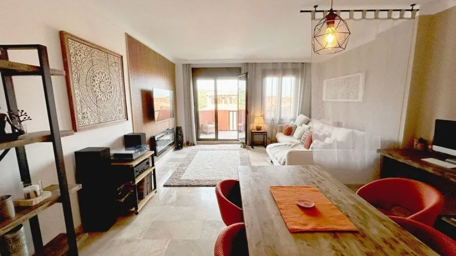 Dúplex de 3 dormitorios en Estepona, Spain No. 500 № 10