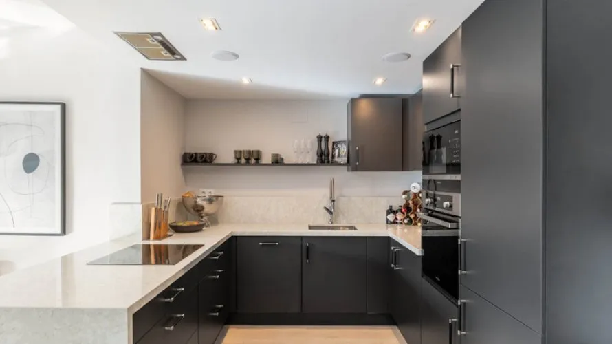 Apartamento de 3 dormitorios en Nueva Andalucía, Spain No. 463 № 8