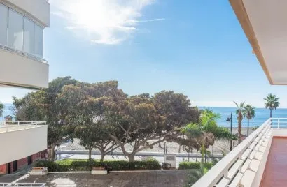 Apartamento de 2 dormitorios en Estepona, Spain No. 545