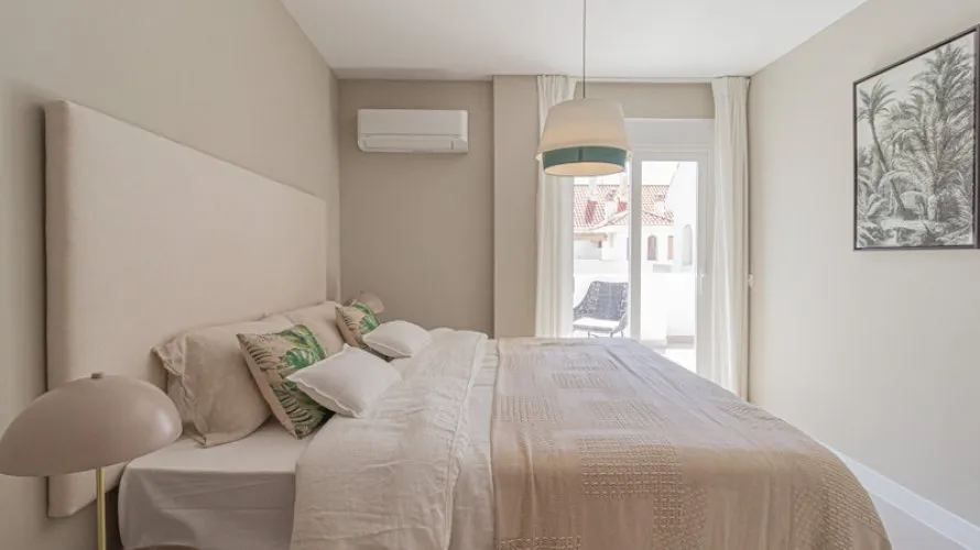 Apartamento de 3 dormitorios en Nueva Andalucía, Spain No. 263 № 3