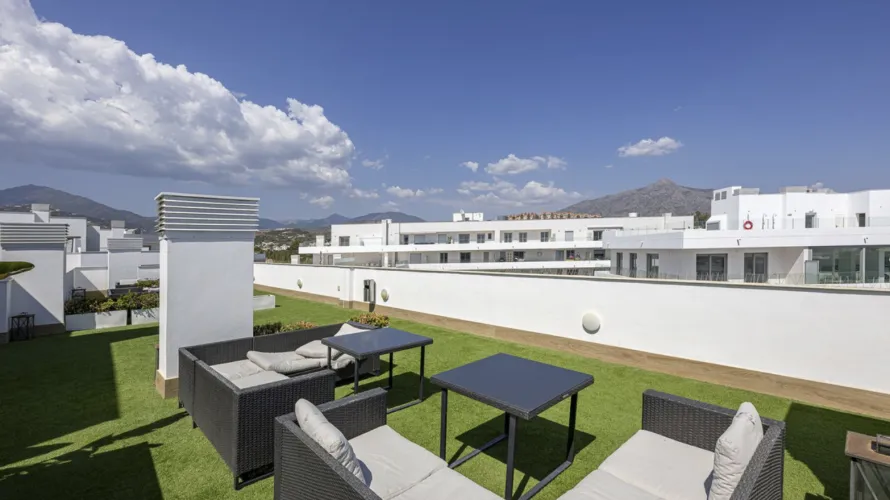 Apartamento de 3 dormitorios en Nueva Andalucía, Spain No. 602 № 15