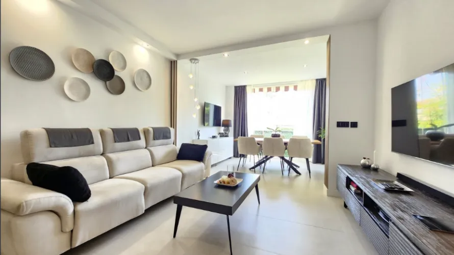 Apartamento de 3 dormitorios en Mijas Costa, Spain No. 741 № 13