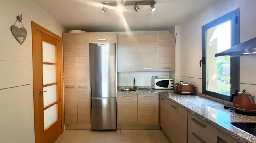 Dúplex de 4 dormitorios en Estepona, Spain No. 640 № 15