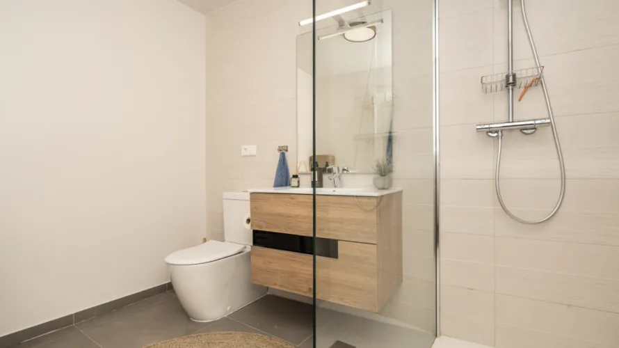 Apartamento de 2 dormitorios en Estepona, Spain No. 527 № 9