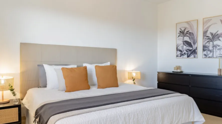 Apartamento de 2 dormitorios en Marbella, Spain No. 794 № 4