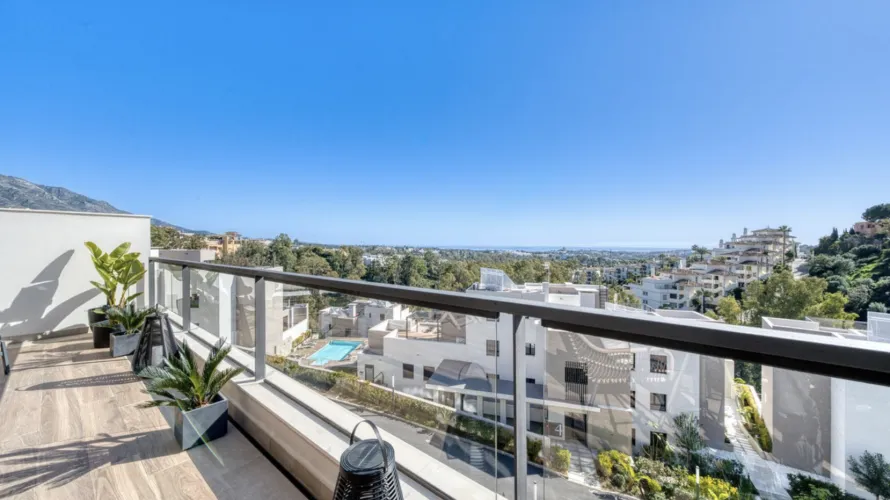 Apartamento de 2 dormitorios en Marbella, Spain No. 582 № 8