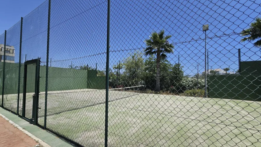 Apartamento de 2 dormitorios en Estepona, Spain No. 781 № 5