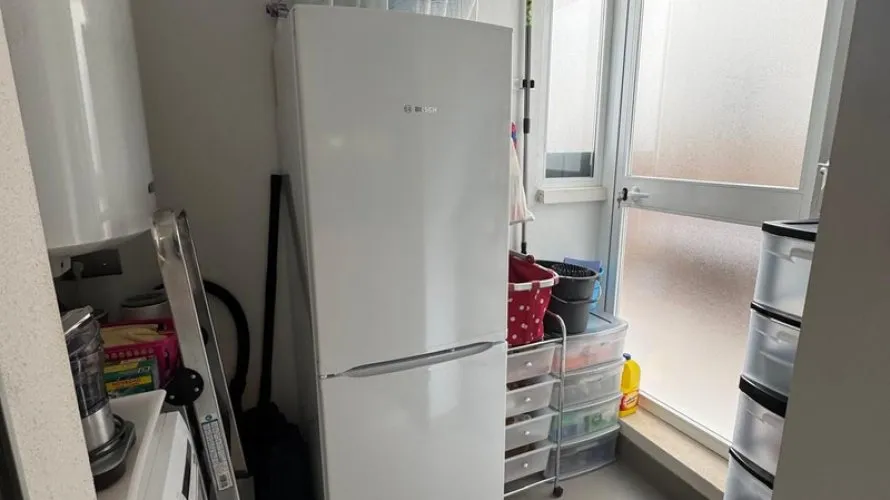 Apartamento de 3 dormitorios en Cortes (San Pedro De Alcantara), Spain No. 677 № 3