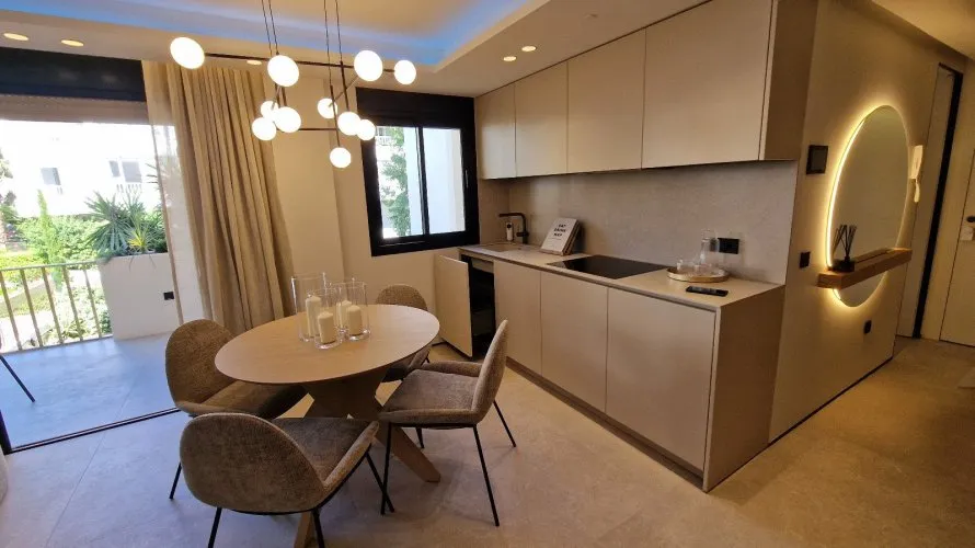 Apartamento de 2 dormitorios en Marbella, Spain No. 510 № 19