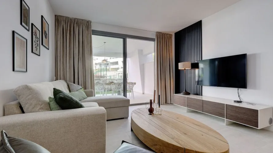 Apartamento de 2 dormitorios en Estepona, Spain No. 647 № 20