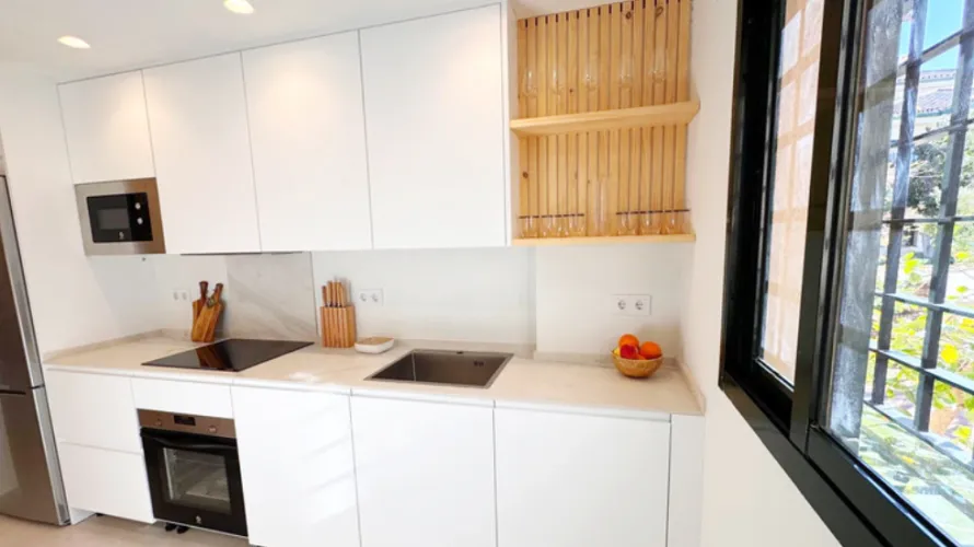 Apartamento de 2 dormitorios en Cortes (San Pedro De Alcantara), Spain No. 606 № 13