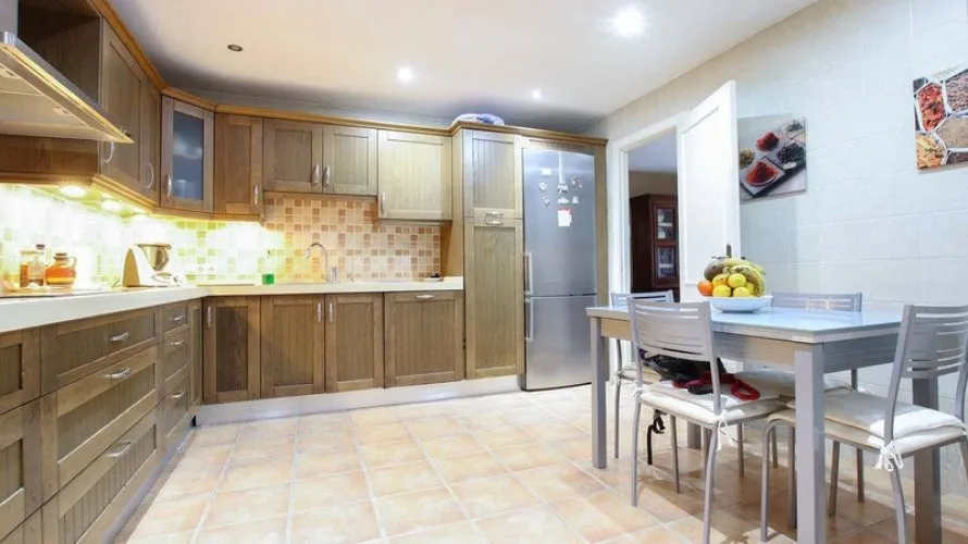 Apartamento de 3 dormitorios en Nueva Andalucía, Spain No. 323