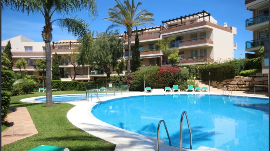 Apartamento de 2 dormitorios en Mijas Costa, Spain No. 748 № 8