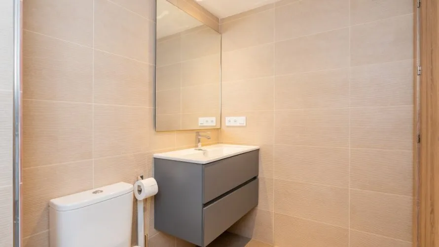 Apartamento de 2 dormitorios en Estepona, Spain No. 391 № 3