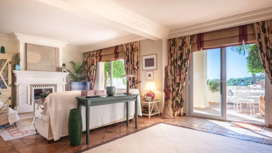 Dúplex de 3 dormitorios en Nueva Andalucía, Spain No. 475 № 6