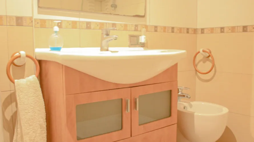 Apartamento de 2 dormitorios en Marbella, Spain No. 668 № 3