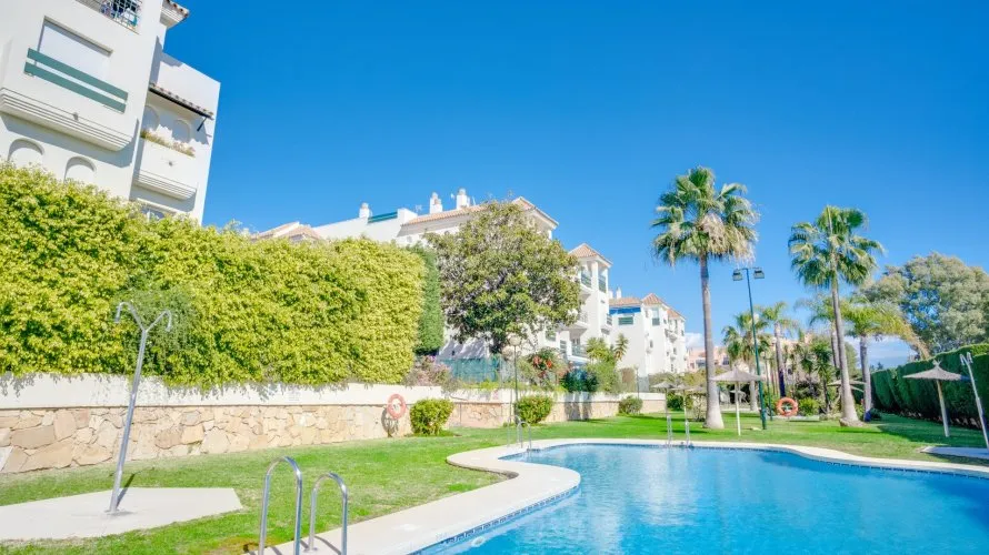 Apartamento de 2 dormitorios en Nueva Andalucía, Spain No. 618