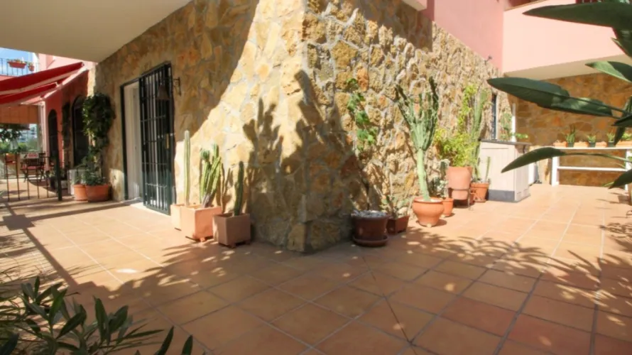 Apartamento de 3 dormitorios en Mijas Costa, Spain No. 729 № 14