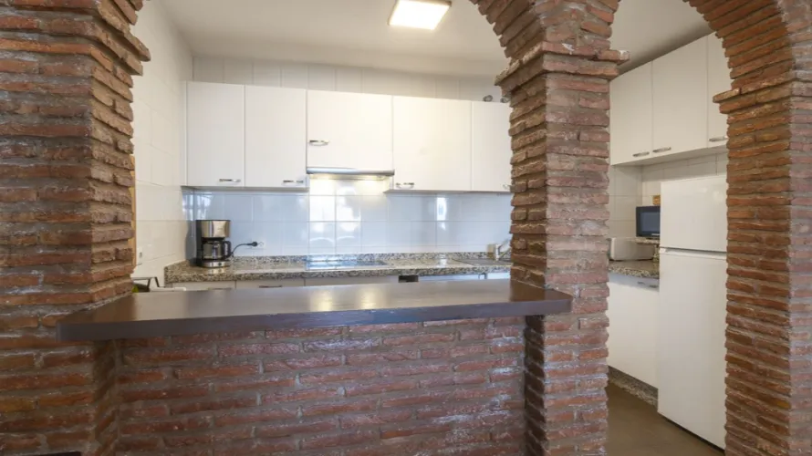 Apartamento de 2 dormitorios en Mijas Costa, Spain No. 743 № 16