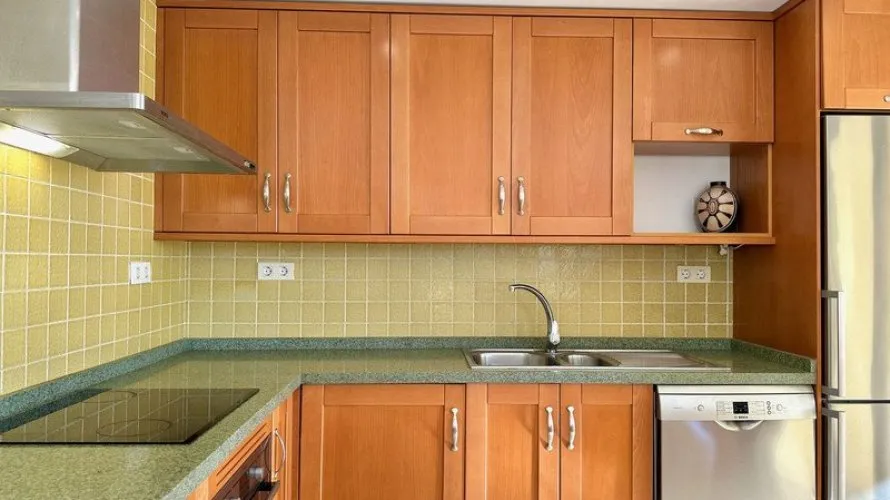 Apartamento de 2 dormitorios en Casares, Spain No. 281 № 2