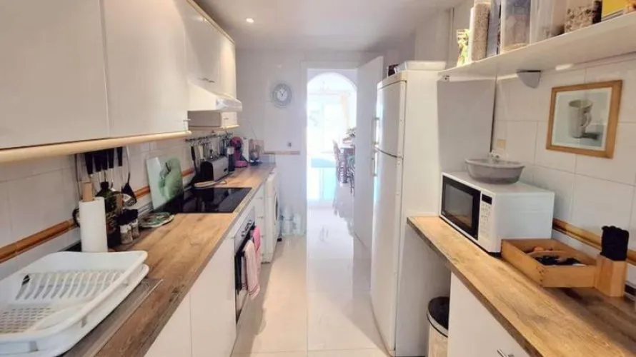 Apartamento de 2 dormitorios en Casares, Spain No. 504 № 12