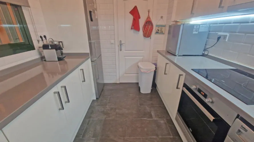 Apartamento de 2 dormitorios en Mijas Costa, Spain No. 750 № 17