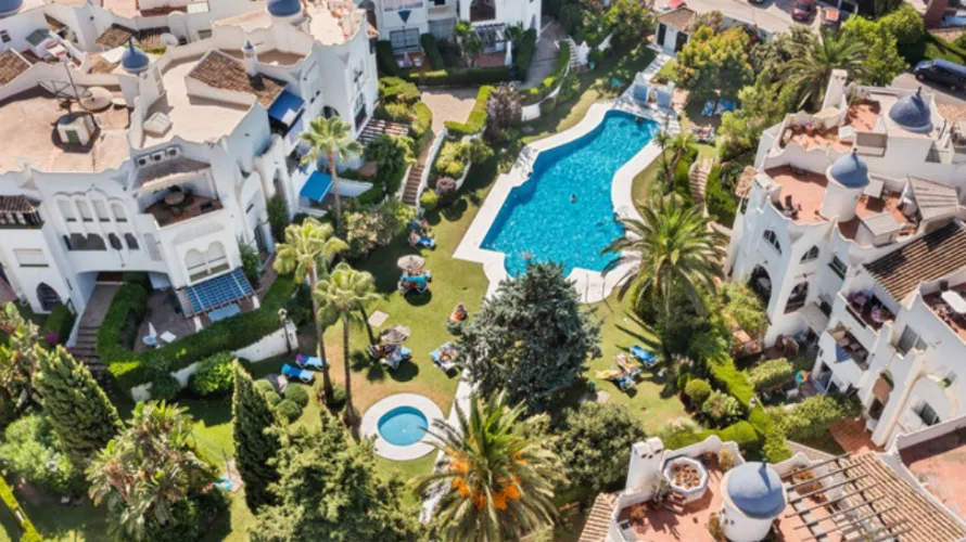 Apartamento de 2 dormitorios en Mijas Costa, Spain No. 801 № 5