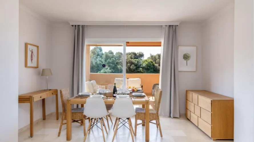 Apartamento de 2 dormitorios en Marbella, Spain No. 489 № 10