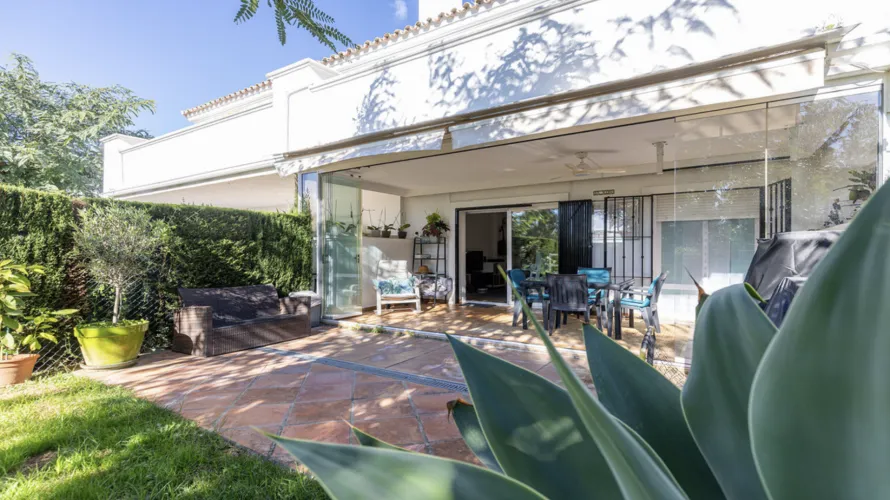 Apartamento de 2 dormitorios en Casares, Spain No. 494 № 7