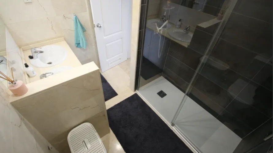 Apartamento de 2 dormitorios en Mijas Costa, Spain No. 748 № 1