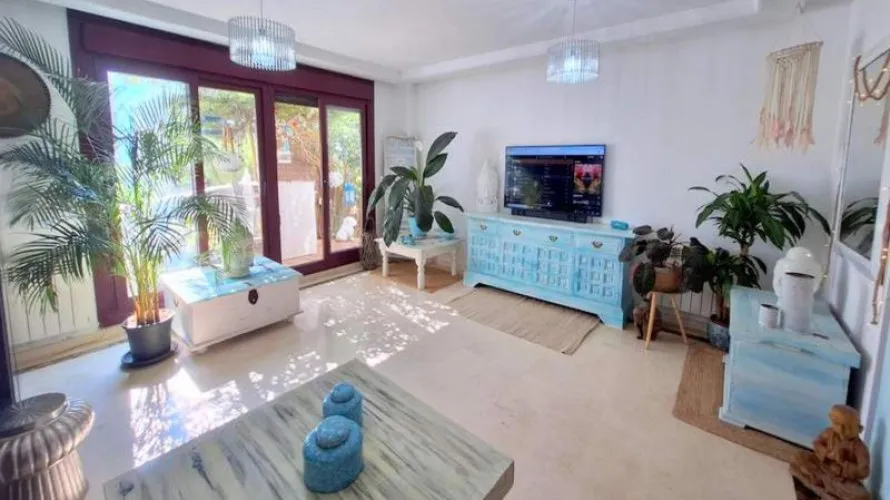 Apartamento de 3 dormitorios en Casares, Spain No. 551 № 26