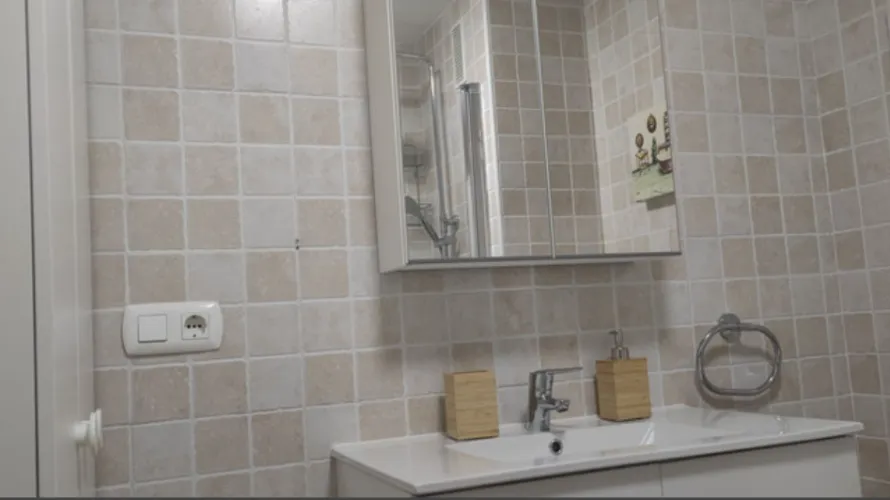 Apartamento de 2 dormitorios en Marbella, Spain No. 600 № 7