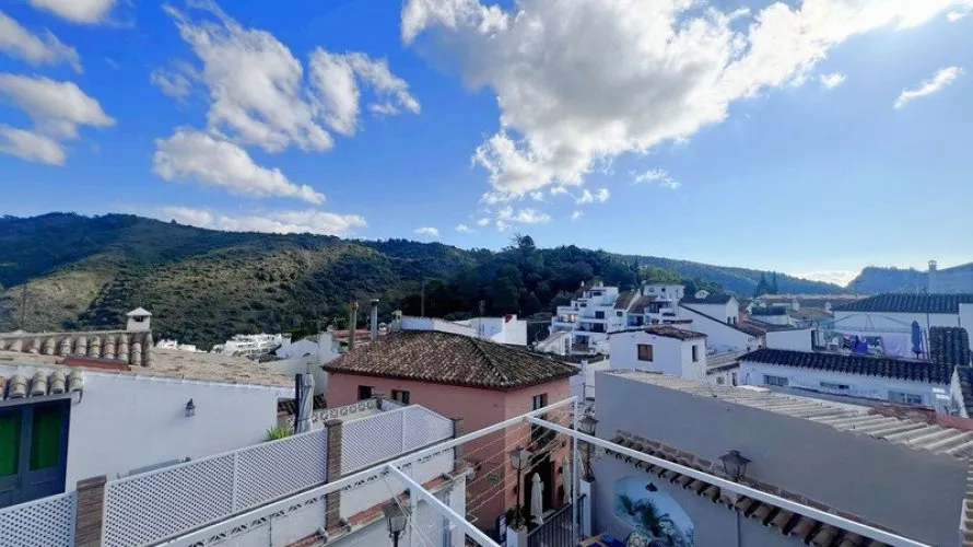 Apartamento de 3 dormitorios en Benahavís, Spain No. 459 № 12