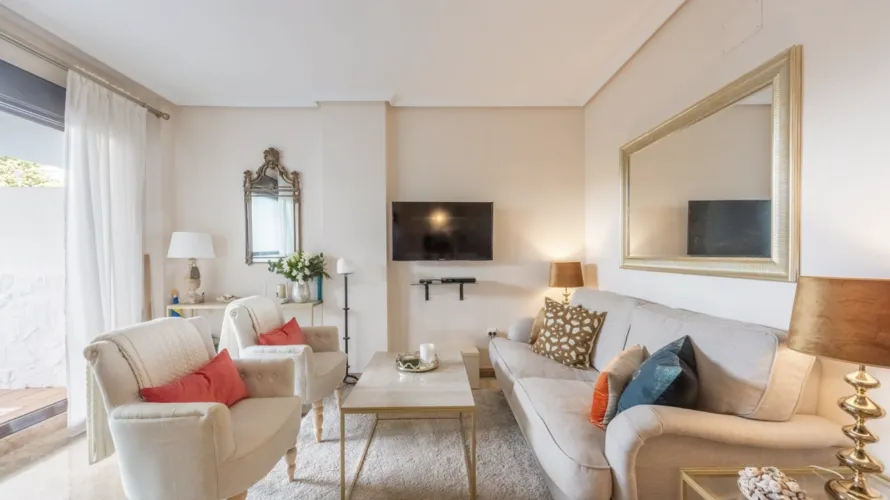 Apartamento de 2 dormitorios en Estepona, Spain No. 466 № 13