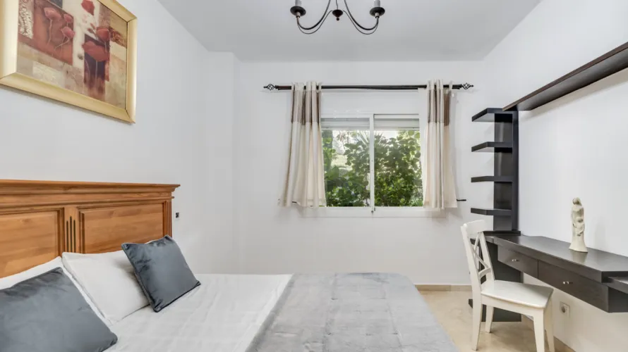 Apartamento de 3 dormitorios en Estepona, Spain No. 474 № 8