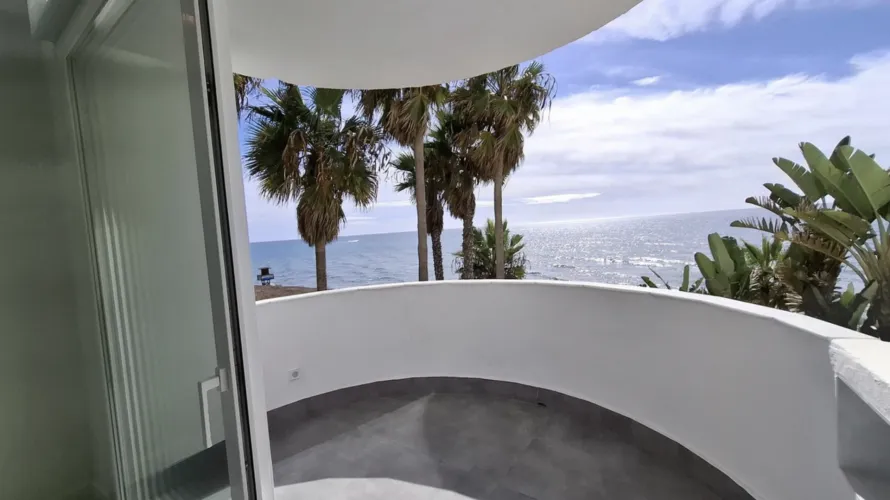 Apartamento de 2 dormitorios en Mijas Costa, Spain No. 543 № 11