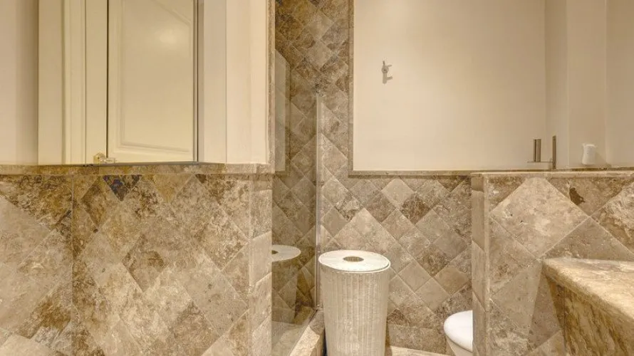 Apartamento de 2 dormitorios en Estepona, Spain No. 653 № 24