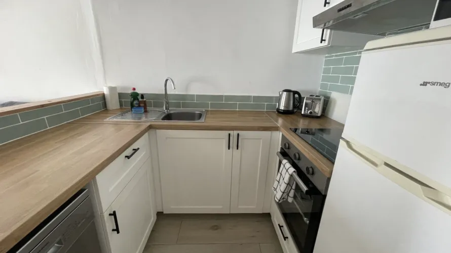 Apartamento de 2 dormitorios en Estepona, Spain No. 492 № 7