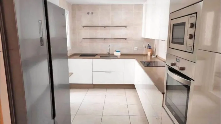 Apartamento de 3 dormitorios en Nueva Andalucía, Spain No. 589 № 14